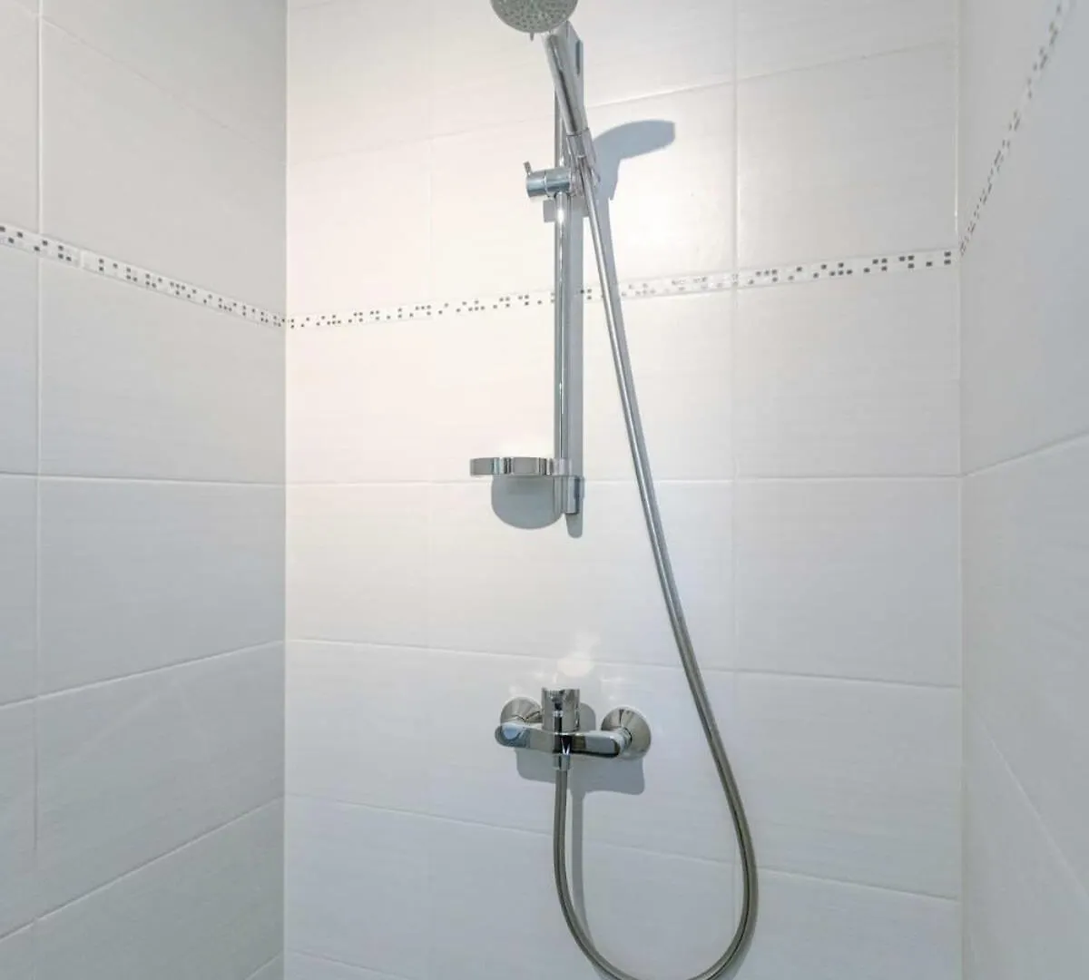 Pleasant Apartment Near The Center Of גנט