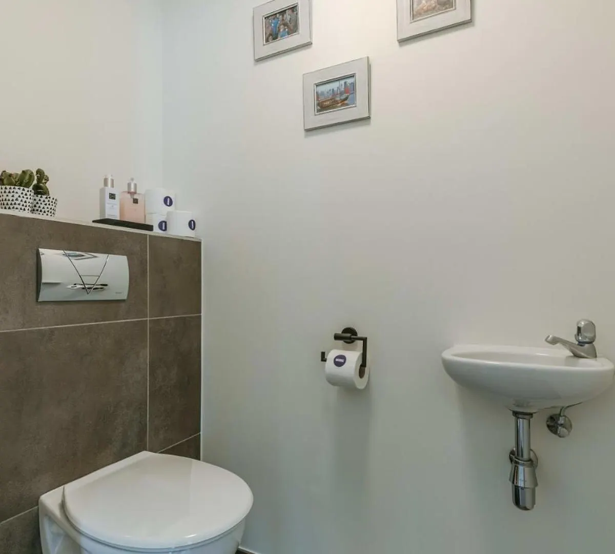 Pleasant Apartment Near The Center Of גנט 0*,